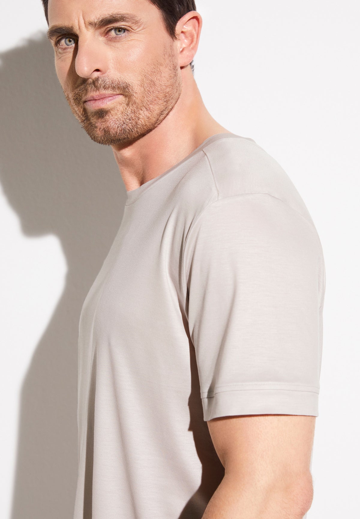 Sustainable Luxury | T-Shirt kurzarm - light grey